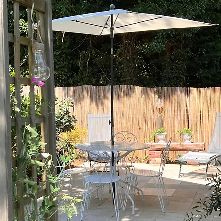 La Maison De Manou ゲストハウス